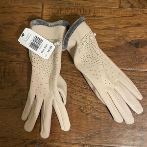 Elegant Beige Gloves with Pearl Detailing